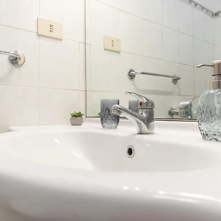 Appartement 9min Centro E Stazione Ferroviaria