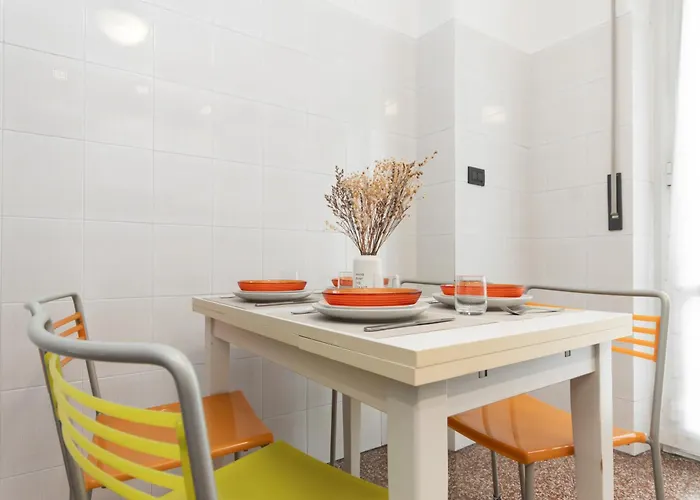 9min Centro E Stazione Ferroviaria ジェノヴァ