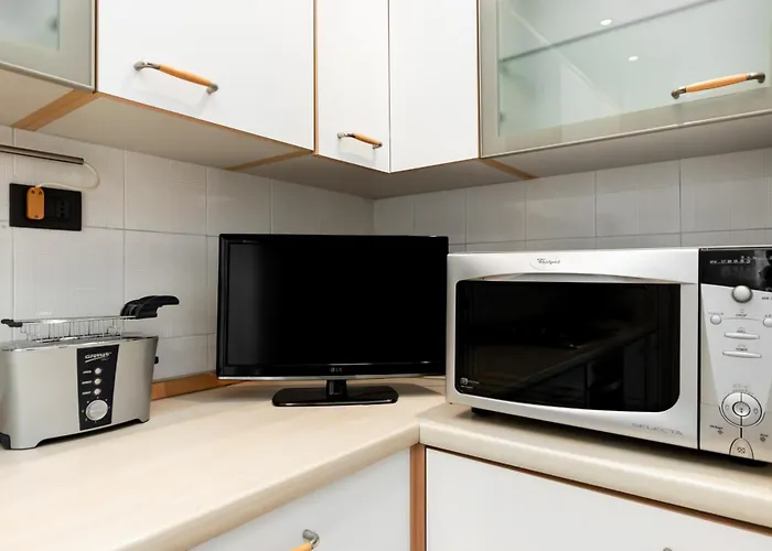 Daire 9min Centro E Stazione Ferroviaria